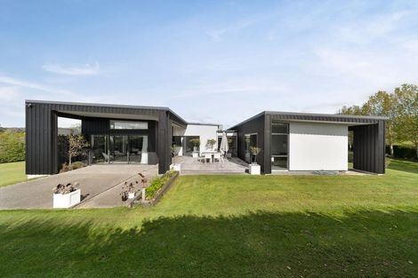 Photo of property in 9 Birdie Way, Martinborough, 5711