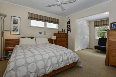 Photo of property in 76 Marlborough Avenue, Glenfield, Auckland, 0629