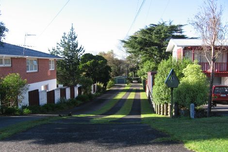 Photo of property in 11 Merchant Avenue, Te Atatu South, Auckland, 0610