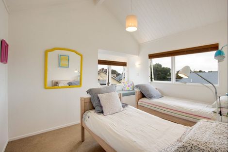 Photo of property in 3 Moana Place, Taradale, Napier, 4112