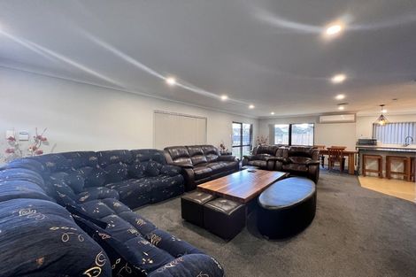 Photo of property in 6b Rippleside Place, Pahurehure, Papakura, 2113