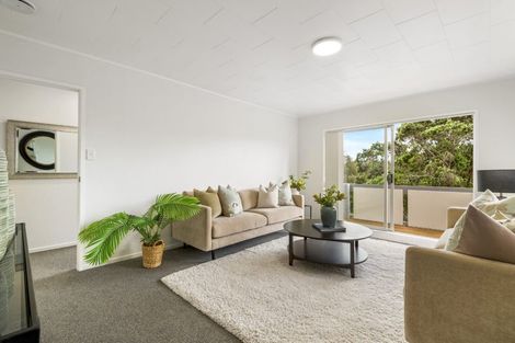Photo of property in 1/21 Bonito Place, Bayview, Auckland, 0629