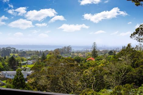 Photo of property in 1/135a Glengarry Road, Glen Eden, Auckland, 0602