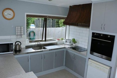 Photo of property in 7b Kelvin Road, Papakura, 2110