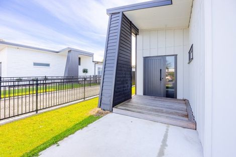 Photo of property in 8 Holyrood Terrace, Waipukurau, 4200