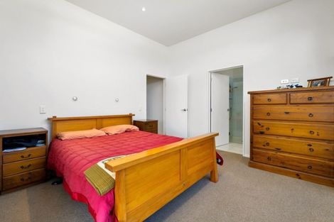 Photo of property in 10 Mcleod Avenue, Wanaka, 9305