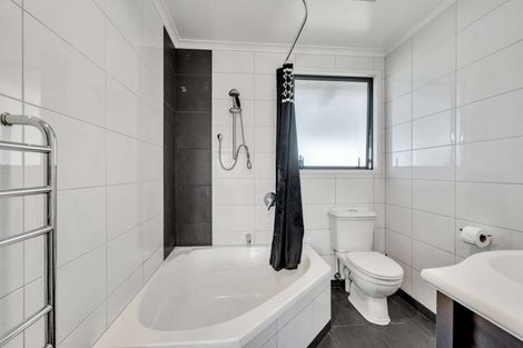 Photo of property in 8 Doctors Hill Road, Maungaturoto, 0520