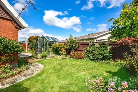 Photo of property in 19 Brogar Place, Casebrook, Christchurch, 8051