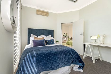 Photo of property in 70 Disraeli Street, Gisborne, 4010