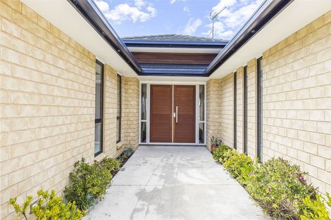 Photo of property in 8 Semaphore Lane, Whitby, Porirua, 5024