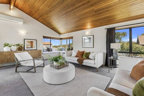 Photo of property in 1/11 Faulkner Road, Northcote Point, Auckland, 0627