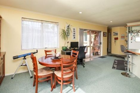 Photo of property in 33 Twickenham Place, Nawton, Hamilton, 3200