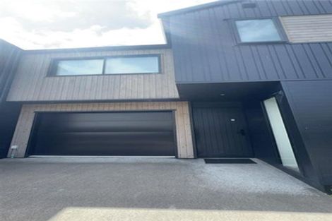 Photo of property in 16d Hamurana Place, Te Atatu Peninsula, Auckland, 0610