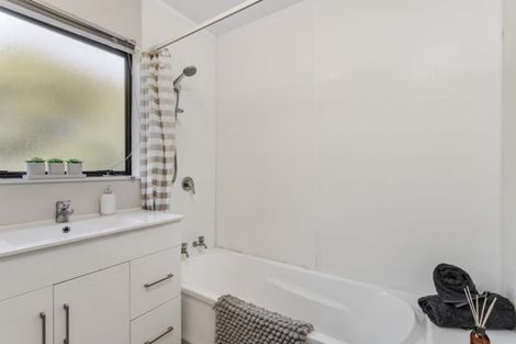 Photo of property in 181 Manuka Road, Bayview, Auckland, 0629