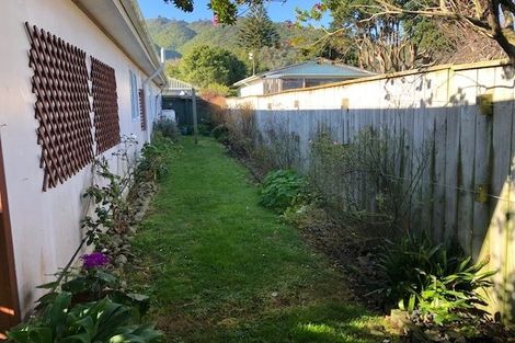 Photo of property in 124 Main Road, Waikanae, 5036