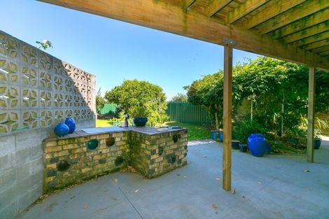 Photo of property in 86 Queens Road, Glen Avon, New Plymouth, 4312
