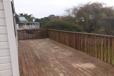 Photo of property in 32 Kaiwaka Road, Waiuku, 2123