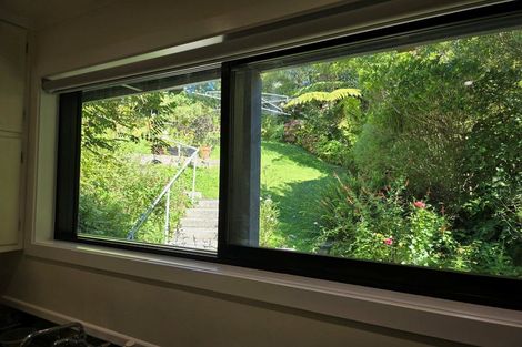 Photo of property in 24 Silverstream Road, Crofton Downs, Wellington, 6035