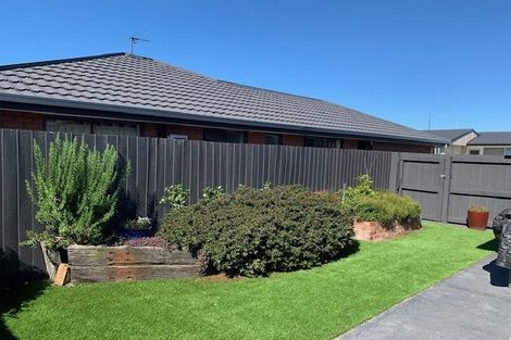 Photo of property in 32 Seymour Street, Hornby, Christchurch, 8042