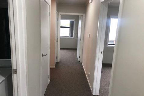 Photo of property in 2u4 Rosalind Street, Deanwell, Hamilton, 3206