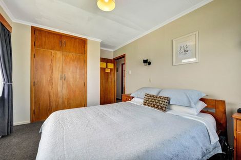 Photo of property in 100 Stanners Street, Eltham, 4322
