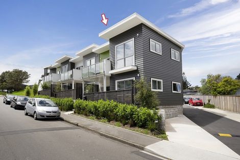 Photo of property in 14u7 Atkinson Street, Newlands, Wellington, 6037