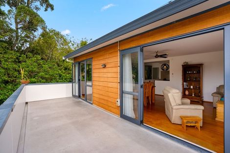 Photo of property in 5a Piripiri Crescent, Torbay, Auckland, 0630