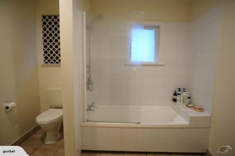 Photo of property in 14a U5 Glenmore Street, Thorndon, Wellington, 6011