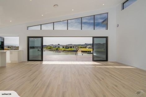 Photo of property in 14 Lady Jocelyn Place, Whitianga, 3510