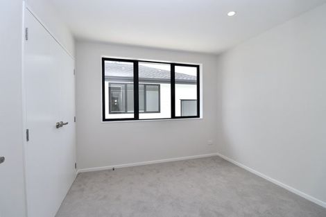 Photo of property in 127 Oreil Avenue, West Harbour, Auckland, 0618
