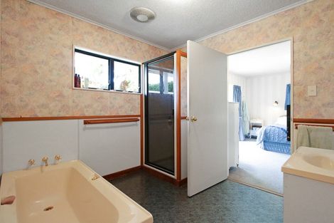 Photo of property in 631 Waitohu Valley Road, Manakau, Otaki, 5583