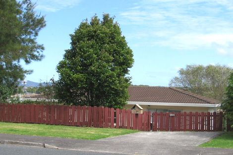 Photo of property in 44 Cedar Heights Avenue, Massey, Auckland, 0614