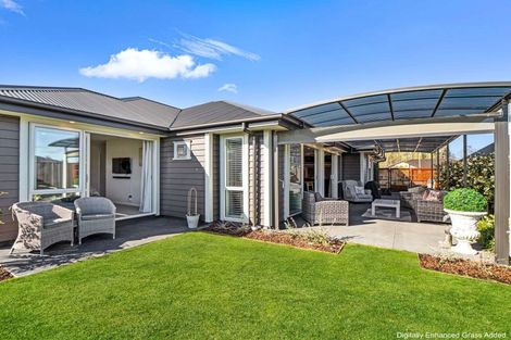 Photo of property in 13 Angus Place, Rangiora, 7400