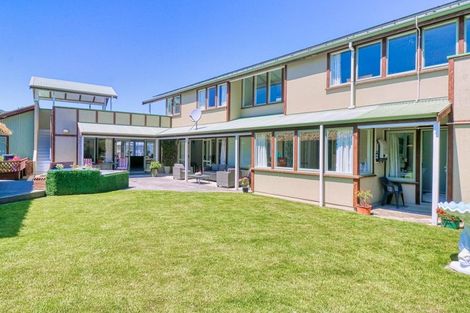 Photo of property in 28 Kawatiri Grove, Wainuiomata, Lower Hutt, 5014