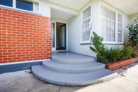 Photo of property in 90 Wood Street, Takaro, Palmerston North, 4410