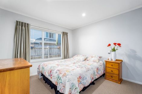 Photo of property in 19 Tongariro Drive, Aotea, Porirua, 5024