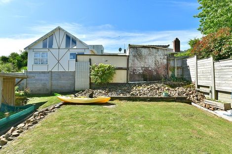 Photo of property in 38 Puriri Street, Helensville, 0800