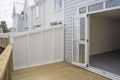 Photo of property in Pirie Street Townhouses, 28/35u Pirie Street, Mount Victoria, Wellington, 6011