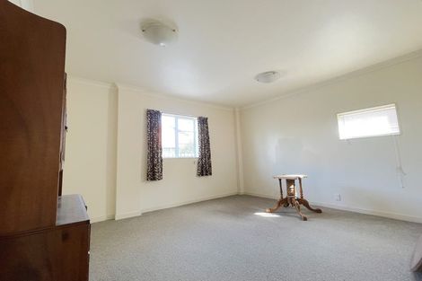 Photo of property in 539-541 Featherston Street, Roslyn, Palmerston North, 4414