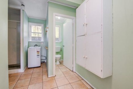 Photo of property in 4 Ferngully Road, Helensville, Kaukapakapa, 0871