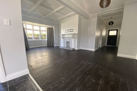 Photo of property in 5 Van Diemen Street, Nelson South, Nelson, 7010