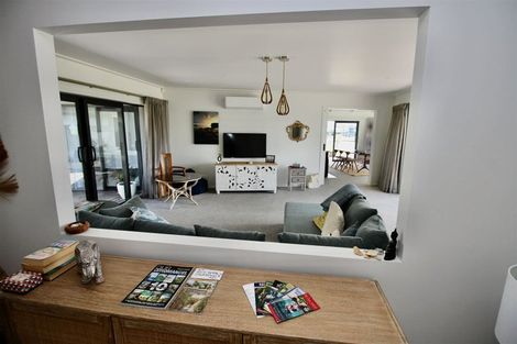 Photo of property in 70 Leeward Drive, Whitianga, 3510