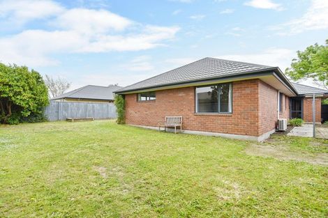 Photo of property in 35 Mounter Avenue, Northwood, Christchurch, 8051