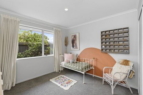 Photo of property in 18 Hampstead Close, Rangiora, 7400