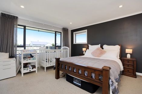 Photo of property in 64 Mcmurdo Street, Tinwald, Ashburton, 7700