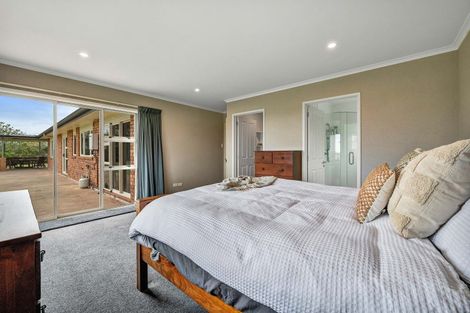 Photo of property in 550 Mountain Road, Lepperton, New Plymouth, 4373