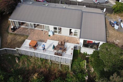 Photo of property in 31 Annan Grove, Papakowhai, Porirua, 5024