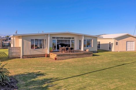 Photo of property in 130 Harbour Drive, Matarangi, Whitianga, 3592