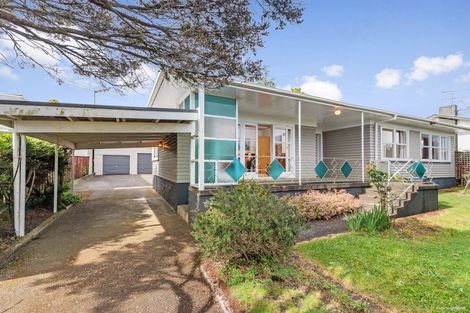 Photo of property in 138 Kitchener Road, Pukekohe, 2120