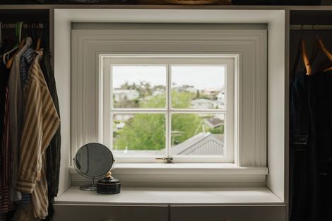 Photo of property in 31 Richmond Avenue, Northcote Point, Auckland, 0627